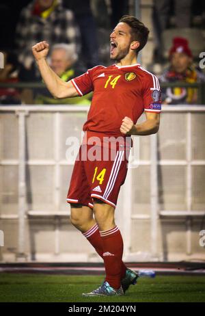 20151013 Uhr – BRÜSSEL, BELGIEN: Der belgische Vertreter Dries Mertens feiert nach seinem Tor während eines Qualifikationsspiels zur Euro 2016 zwischen der belgischen Fußballnationalmannschaft Red Devils und Israel am Dienstag, den 13. Oktober 2015 in Brüssel. Stockfoto