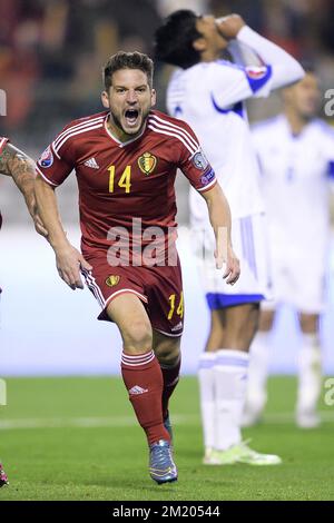 20151013 Uhr – BRÜSSEL, BELGIEN: Der belgische Vertreter Dries Mertens feiert nach seinem Tor während eines Qualifikationsspiels zur Euro 2016 zwischen der belgischen Fußballnationalmannschaft Red Devils und Israel am Dienstag, den 13. Oktober 2015 in Brüssel. Stockfoto