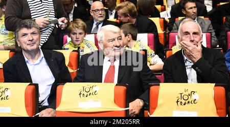 20151020 - PARIS, FRANKREICH: Ehemalige Radfahrer Französisch Bernard Thevenet, Raymond Poulidor und niederländischen Joop Zoetemelk im Bild bei der offiziellen Präsentation der Tour de France 2016 Route, Dienstag 20 Oktober 2015, in Paris, Frankreich. BELGA FOTO FRED PORCU Stockfoto