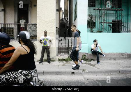 Das Bild zeigt das tägliche Leben in den Straßen Havannas, Sonntag, den 03. April 2016 in Havanna, Kuba. Stockfoto