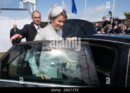 Königin Mathilde von Belgien, abgebildet auf dem feierlichen Schiff, das am Donnerstag, den 28. April 2016, eine neue Baggeranlage der Jan De Nul Group in Oostende startet. Stockfoto