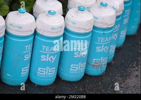 Das Abbildungsbild zeigt Team Sky nach einer Trainingsfahrt in Saint-Lo vor dem Start des Radrennen Tour de France 103., Donnerstag, den 30. Juni 2016 in Saint-Lo, Frankreich. Die diesjährige Tour de France findet vom 2.. Juli bis 24rth. Juli statt. BELGA FOTO DAVID STOCKMAN Stockfoto