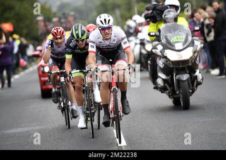 Deutscher Paul Voss von Bora-Argon 18, norvegianischer Vegard Breen von Fortuneo-Vital Concept und belgischer Jasper Stuyven von Trek-Segafredo in Aktion während der zweiten Etappe der 103.. Ausgabe des Radrennens Tour de France, 183 km von Saint-Lo nach Cherbourg-en-Cotentin, Sonntag, 03. Juli 2016, Frankreich. Stockfoto