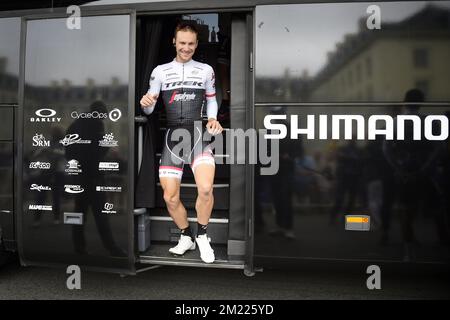 Belgische Edward Theuns von Trek-Segafredo, die vor der vierten Etappe des Radrennens Tour de France von 103., 237,5 km von Saumur nach Limoges, am Dienstag, den 05. Juli 2016 in Frankreich abgebildet wurden. Stockfoto