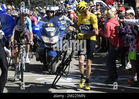 Der französische Romain Bardet von AG2R La Mondiale und der britische Chris Froome von Team Sky wurden in der zwölften Etappe des Radrennen Tour de France 103., 162,5 km von Montpellier bis Mont Ventoux, Frankreich, am Donnerstag, den 14. Juli 2016 aufgenommen. Stockfoto