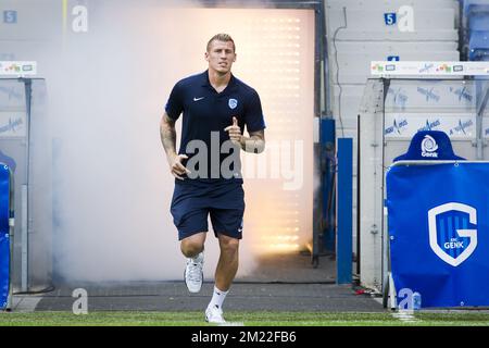 Genks Sebastien Dewaest wurde am Fantag des Jupiler Pro League-Teams KRC Genk am Sonntag, den 24. Juli 2016 in Genk gezeigt. Stockfoto