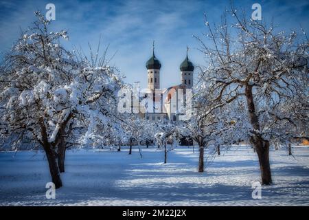 DE - BAVARIA: The Abbey at Benediktbeuern in winter Stock Photo