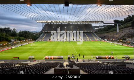 Das Abbildungsbild zeigt das Stadion Estadio Municipal de Braga während eines Trainings der belgischen First League-Fußballmannschaft KAA Gent in Braga in Portugal, Mittwoch, den 14. September 2016. Morgen spielt Gent das erste Spiel der Gruppenphase des Europa League-Wettbewerbs gegen den portugiesischen Verein SC Braga in der Gruppe H. BELGA FOTO LUC CLAESSEN Stockfoto