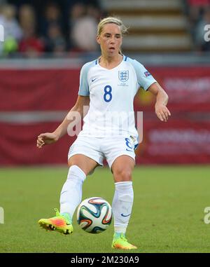 Jordan Nobbs aus England wurde während eines Qualifikationsspiels Euro2017 zwischen der belgischen Fußballnationalmannschaft Red Flames und England am Dienstag, den 20. September 2016 in Leuven in Aktion gezeigt. Die Red Flames sind bereits für die UEFA Women's Euro 2017 qualifiziert, die von Juli 16. bis August 6. in den Niederlanden stattfinden wird. BELGA FOTO DAVID CATRY Stockfoto