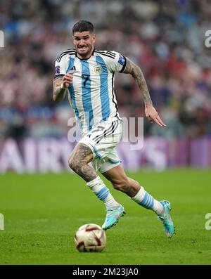 Argentiniens Rodrigo De Paul während des Halbfinalspiels der FIFA-Weltmeisterschaft im Lusail Stadium in Lusail, Katar. Foto: Dienstag, 13. Dezember 2022. Stockfoto