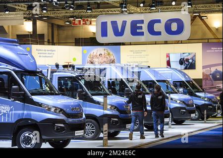 Das Bild zeigt Iveco Vans bei der Eröffnung der 95.. Ausgabe der European Motor Show Brussels auf der Brüsseler Expo am Freitag, den 13. Januar 2017 in Brüssel. BELGA FOTO NICOLAS LAMBERT Stockfoto