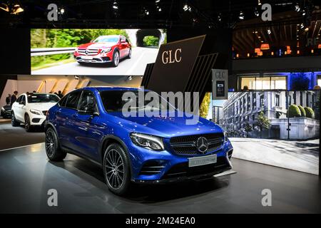 Abbildung zeigt den Mercedes-Stand bei der Eröffnung der 95.. Ausgabe der European Motor Show Brussels, auf der Brüsseler Expo, am Freitag, den 13. Januar 2017 in Brüssel. BELGA FOTO NICOLAS LAMBERT Stockfoto