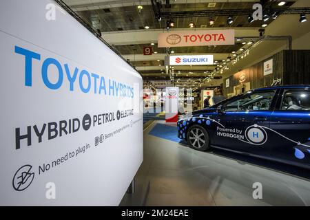 Das Bild zeigt den Toyota-Stand bei der Eröffnung der 95.. Ausgabe der European Motor Show Brussels, auf der Brüsseler Expo, am Freitag, den 13. Januar 2017 in Brüssel. BELGA FOTO NICOLAS LAMBERT Stockfoto