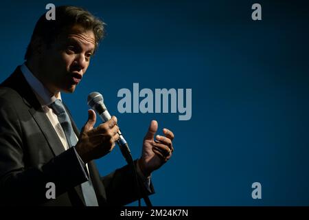 Brasilia, Brasilien. 13.. Dezember 2022. DF - Brasilia - 12/13/2022 - BRASILIA, FERNANDO HADDAD COLLECTIVE - der künftige Finanzminister Fernando Haddad, anlässlich einer Pressekonferenz am Dienstag, den 13.. Dezember. Foto: Mateus Bonomi/AGIF/Sipa USA Kredit: SIPA USA/Alamy Live News Stockfoto