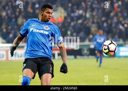 Die Wesley Moraes des Clubs kämpft während des Jupiler Pro League-Spiels zwischen Club Brügge und Waasland Beveren um den Ball in Brügge, Mittwoch, den 25. Januar 2017, am 23. Tag der belgischen Fußballmeisterschaft. BELGA FOTO KURT DESPLENTER Stockfoto