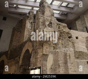 Die Überreste des Stadions Domitian befinden sich unter der Piazza Navona und sind das einzige Beispiel für ein Mauerwerk-Stadion, das bis heute in Rom bekannt ist. Stockfoto