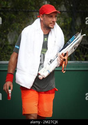 Der belgische Steve Darcis wurde am Sonntag, den 28. Mai 2017, beim Tennisturnier Roland Garros French Open in Paris (Frankreich) während einer Trainingsübung abgebildet. Der Roland Garros Grand Slam findet vom 22. Mai bis 11. Juni 2017 statt. BELGA PHOTO VIRGINIE LEFOUR Stockfoto