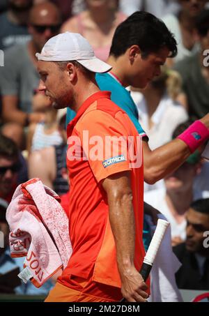 Der belgische Steve Darcis (ATP 38) und der kanadische Milos Raonic (ATP 6) wurden während eines Tennisspiels in der ersten Runde des Herrenturniers beim Roland Garros French Open Tennis Turnier am Montag, den 29. Mai 2017 in Paris, Frankreich, fotografiert. Der Haupttisch Roland Garros Grand Slam findet vom 29. Mai bis 11. Juni 2017 statt. BELGA PHOTO VIRGINIE LEFOUR Stockfoto