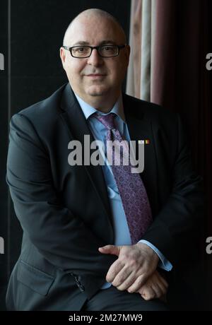 Promothera Biosciences CEO John Tchelingerian posiert für Fotografen nach einer Unterzeichnungszeremonie und der Verleihung einer Ehrenauszeichnung durch Prinzessin Astrid upon Ahn Chong-ghee, ehemalige koreanische Botschafterin in Belgien und der EU, am vierten Tag einer Wirtschaftsmission der belgischen Prinzessin Astrid nach Südkorea; Mittwoch, 14. Juni 2017 BELGA FOTO BENOIT DOPPPAGNE Stockfoto