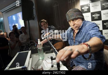 Ein DJ-Set des US-Musikers „Little“ Steven Van Zandt, Freitag, den 23. Juni 2017 im Hard Rock Café in Antwerpen. BELGA FOTO CHRISTOPHE KETELS Stockfoto