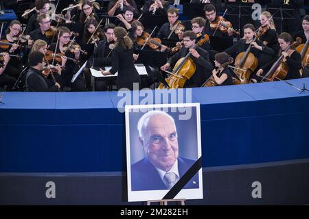 Das Bild zeigt eine Zeremonie zu Ehren des ehemaligen deutschen Kanzlers Helmut Kohl, Samstag, den 01. Juli 2017. Kohl, der die deutsche Wiedervereinigung beaufsichtigte und eine treibende Kraft bei der europäischen Integration war, starb am 16. Juni im Alter von 87 Jahren. BELGA FOTO LAURIE DIEFFEMBACQ Stockfoto