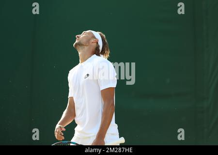 Belgischer Ruben Bemelmans (ATP 124) sieht deprimiert aus während eines Tennisspiels gegen den südafrikanischen Kevin Anderson (ATP 42), in der dritten Runde der MännerSingles beim Grand-Slam-Tennisturnier in Wimbledon im All England Tennis Club im Südwesten Londons, Großbritannien, Freitag, den 07. Juli 2017. BELGA FOTO BENOIT DOPPPAGNE Stockfoto