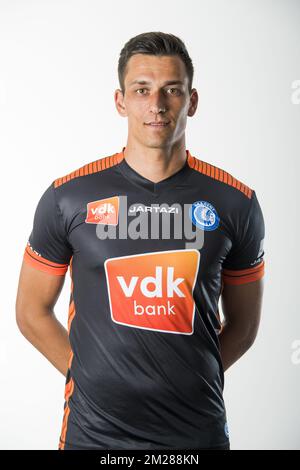 Gents Torwart Lovre Kalinic posiert für den Fotografen beim Fotoshooting der Saison 2017-2018 des belgischen Fußballteams KAA Gent, Montag, den 10. Juli 2017 in Gent. BELGA FOTO JASPER JACOBS Stockfoto