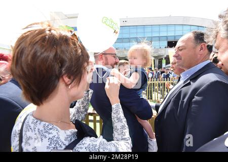 Der belgische Ministerpräsident Charles Michel und der neu ernannte wallonische Ministerpräsident Willy Borsus wurden am Samstag, den 29. Juli 2017 auf der Landwirtschaftsmesse in Libramont vorgestellt. BELGA FOTO JEAN-LUC FLEMAL Stockfoto