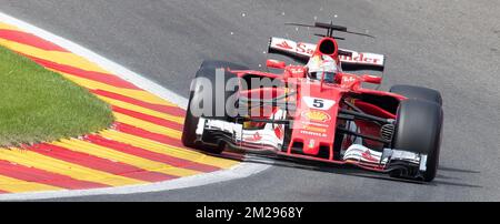 Ferraris deutscher Fahrer Sebastian Vettel wurde während der Qualifikation für den Großen Preis F1 von Belgien am Samstag, den 26. August 2017 in Spa-Francorchamps abgebildet. Der Spa-Francorchamps Formel 1 Grand Prix findet an diesem Wochenende vom 25.. Bis 27.. August statt. BELGA FOTO BENOIT DOPPPAGNE Stockfoto