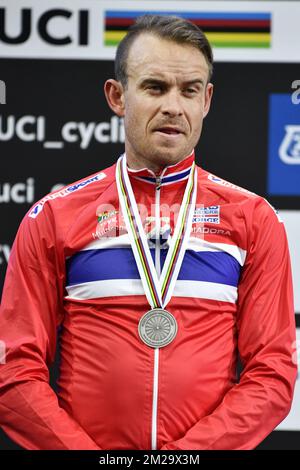 Der norvegische Alexander Kristoff von Katusha-Alpecin wurde nach dem Straßenrennen der Herrenelite bei der UCI Road World Cycling Championships 2017 in Bergen, Norwegen, am Sonntag, den 24. September 2017 auf dem Podium abgebildet. BELGA FOTO YORICK JANSENS Stockfoto