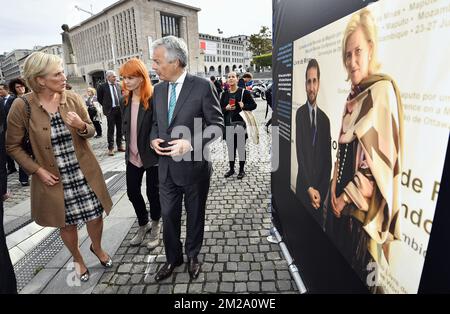 Princess Astrid of Belgium, Singer Axelle Red and Vice-Prime Minister and Foreign Minister Didier Reynders pictured during a royal visit to the inauguration of the photo exhibition 'pour un monde sans mines - voor een wereld zonder landmijn' (For a world without landmines), Friday 29 September 2017 in Brussels. BELGA PHOTO ERIC LALMAND Stock Photo