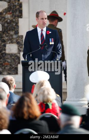 Der britische Prinz William, der Herzog von Cambridge, hält eine Rede auf dem Friedhof der Tyne Cot Commonwealth war Graves zum 100. Geburtstag von Passchendaele, der dritten Schlacht von Ypern am 30.. Und 31.. Juli 2017, Donnerstag, den 12. Oktober 2017 in Passendale, Zonnebeke. BELGA FOTO KURT DESPLENTER Stockfoto