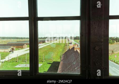 Auschwitz-Birkenau Opfer nazi-Konzentrationslager Landschaft aus Sicht des Fensters von innen Stockfoto