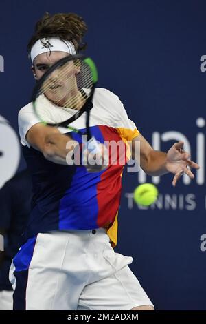 Stefanos Tsitsipas wurde während eines Finalspiels 1/2 zwischen dem belgischen David Goffin und dem griechischen Stefanos Tsitsipas am fünften Tag des ATP Antwerpener Tennisturnier auf Hartplatz am Freitag, den 20. Oktober 2017 in Antwerpen gezeigt. BELGA FOTO DIRK WAEM Stockfoto