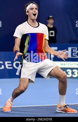 Stefanos Tsitsipas wurde während eines Finalspiels 1/2 zwischen dem belgischen David Goffin und dem griechischen Stefanos Tsitsipas am fünften Tag des ATP Antwerpener Tennisturnier auf Hartplatz am Freitag, den 20. Oktober 2017 in Antwerpen gezeigt. BELGA FOTO DIRK WAEM Stockfoto