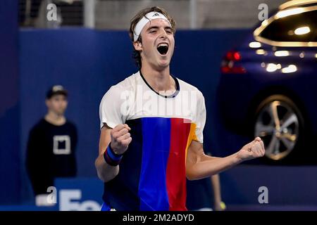 Stefanos Tsitsipas wurde während eines Finalspiels 1/2 zwischen dem belgischen David Goffin und dem griechischen Stefanos Tsitsipas am fünften Tag des ATP Antwerpener Tennisturnier auf Hartplatz am Freitag, den 20. Oktober 2017 in Antwerpen gezeigt. BELGA FOTO DIRK WAEM Stockfoto