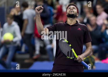 Der französische Jo-Wilfried Tsonga feiert nach dem Gewinn eines Finalspiels im Jahr 1/2 am sechsten Tag des ATP-Tennisturniers in Antwerpen auf Hartplatz am Samstag, den 21. Oktober 2017. BELGA FOTO KRISTOF VAN ACCOM Stockfoto