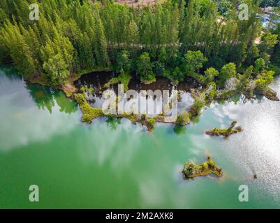 Der Liwong-See in Songkhla, Thailand, aus der Vogelperspektive Stockfoto