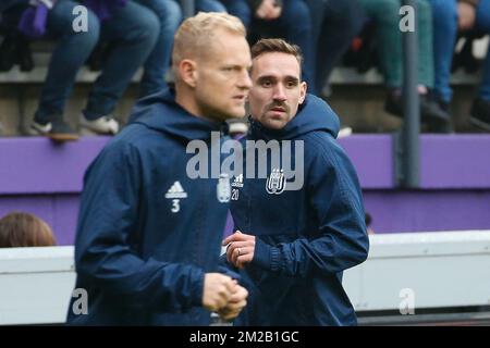 Olivier Deschacht von Anderlecht und Sven Kums von Anderlecht wurden während eines offenen Trainings der belgischen Fußballmannschaft RSC Anderlecht am Mittwoch, den 15. November 2017 in Brüssel gezeigt. BELGA FOTO BRUNO FAHY Stockfoto