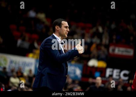 Antwerpens Cheftrainer Roel Moors reagiert während des Basketballspiels zwischen Telenet Oostende und Antwerpen Giants am neunten Tag des EuroMillions League Basketballwettbewerbs am Samstag, den 18. November 2017 in Brüssel. BELGA FOTO JASPER JACOBS Stockfoto