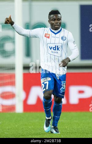 Gent's Moses Simon feiert seine Feier, nachdem er während des Spiels der Jupiler Pro League zwischen KAA Gent und Royal Excel Mouscron in Gent am Freitag, den 24. November 2017, am 16. Tag der Jupiler Pro League, der belgischen Fußballmeisterschaftssaison 2017-2018, einen Treffer erzielt hat. BELGA FOTO JASPER JACOBS Stockfoto