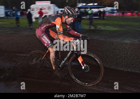 Belgische Jens Adams in Aktion während des Männer-Elitenrennen der Cyclocross-Weltmeisterschaft in Zeven, Deutschland, dem fünften Rennen der UCI Cyclocross-Weltmeisterschaft am Samstag, den 25. November 2017. BELGA FOTO LUC CLAESSEN Stockfoto