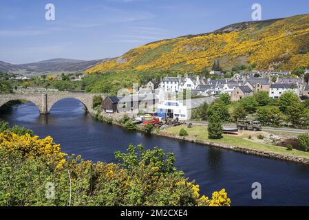 Timespan Museum along the River Helmsdale at the fishing village Helmsdale, Sutherland, Scottish Highlands, Scotland, UK | Musée Timespan Museum et le village Helmsdale, Sutherland, Ecosse, Royaume-Uni 26/05/2017 Stock Photo