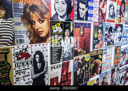 Collection of vintage covers of international music magazines / supermarket tabloids | Collection de couvertures de magazines de musique / périodiques internationaux 18/02/2018 Stock Photo