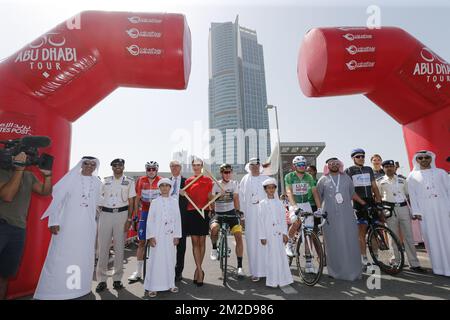 Norwegischer Alexander Kristoff von Team Emirates der Vereinigten Arabischen Emirate und russischer Nikolay Trusov von Gazprom-RusVelo, Stufe 4 der vierten Ausgabe der Abu Dhabi Radtour, ein individueller Zeitversuch auf Al Maryah Island, in Abu Dhabi, Samstag, 24. Februar 2018. BELGA FOTO YUZURU SUNADA FRANCE RAUS Stockfoto