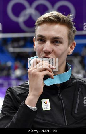 Belgischer Bart Swings feiert seine Silbermedaille bei der Medaillenverleihung nach dem rasanten Herrenbesuch bei den XXIII Olympischen Winterspielen am Samstag, den 24. Februar 2018 in Pyeongchang, Südkorea. Die Olympischen Winterspiele finden vom 9. Bis 25. Februar in Pyeongchang County, Südkorea, statt. BELGA FOTO DIRK WAEM Stockfoto