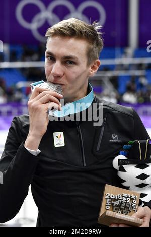 Belgischer Bart Swings feiert seine Silbermedaille bei der Medaillenverleihung nach dem rasanten Herrenbesuch bei den XXIII Olympischen Winterspielen am Samstag, den 24. Februar 2018 in Pyeongchang, Südkorea. Die Olympischen Winterspiele finden vom 9. Bis 25. Februar in Pyeongchang County, Südkorea, statt. BELGA FOTO DIRK WAEM Stockfoto