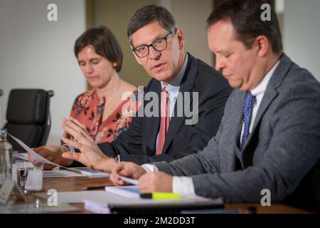 CEO Jan Suykens stellte auf einer Pressekonferenz die Ergebnisse des 2017. Jahres von Ackermans & Van Haaren am Mittwoch, den 28. Februar 2018 in Antwerpen vor. BELGA FOTO LUC CLAESSEN Stockfoto