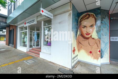 Der Wohltätigkeitsladen des Roten Kreuzes in Coolangatta an der Goldküste in queensland, australien Stockfoto