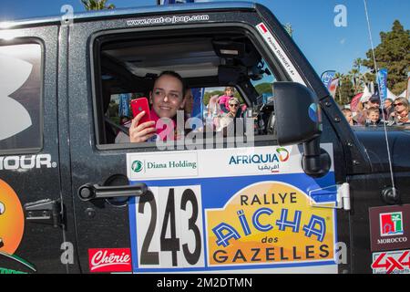 Pauline Ducruet, die Tochter von Prinzessin Stephanie von Monaco im Jeep Wrangler, der an der Rallye des Gazelles du Maroc teilnimmt. | Pauline Ducruet la fille de la Princesse Stéphanie de Monaco dans la Jeep Wrangler Participant au Rallye des Gazelles du Maroc. 17/03/2018 Stockfoto